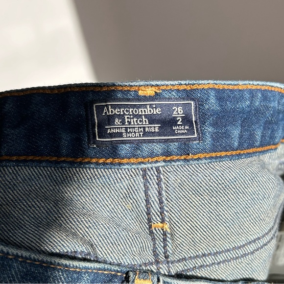 Abercrombie and Fitch Jean short shorts - Picture 3 of 3